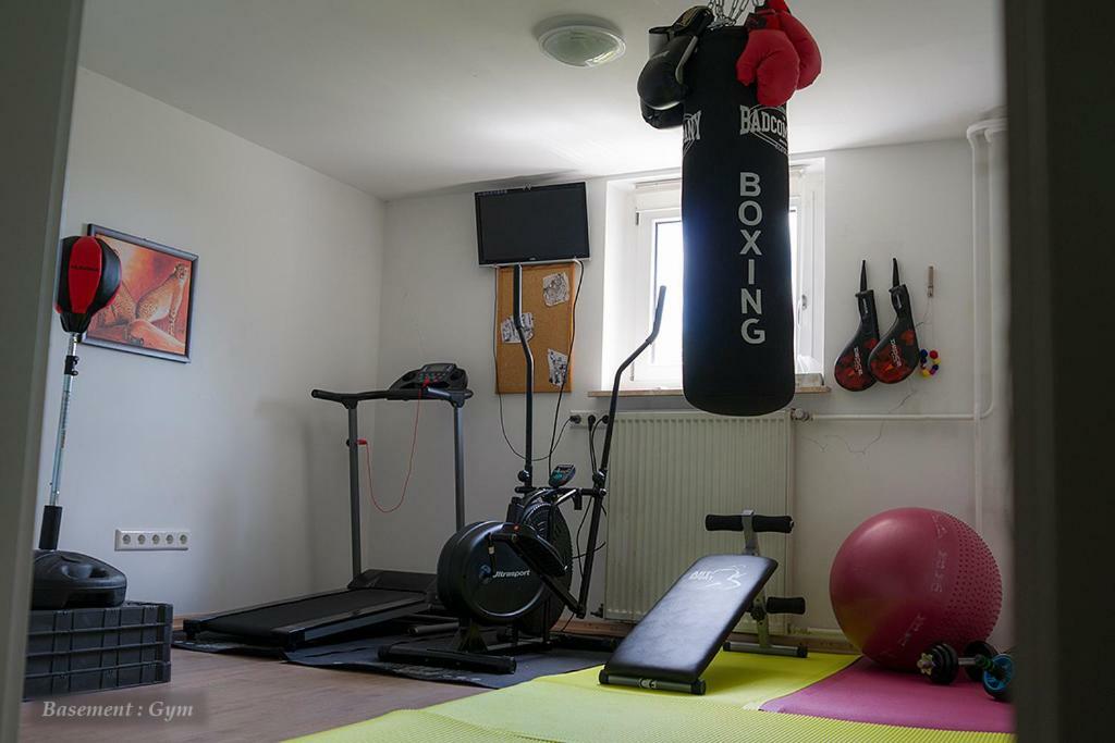 Entire House In Schwarzwald With Mountain View, Private Gym,Sauna And Garden Villa Unterkirnach Buitenkant foto